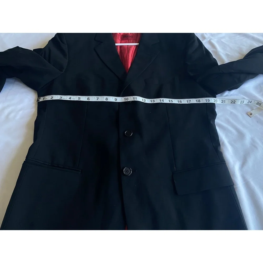 Hugo Boss Men Solid Red Lining Modern Blazer Size 40R Black Red